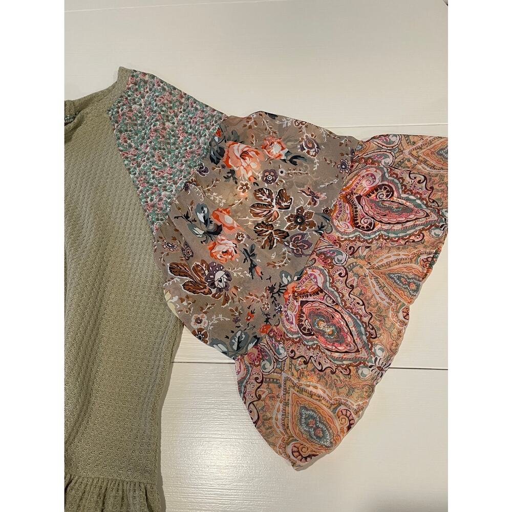 Umgee Waffle Knit Blouse Top Peplum Ruffle Floral Bell Sleeves Sz M Shabby Chic - Picture 5 of 9